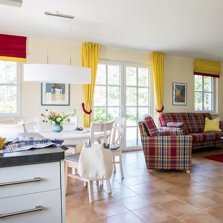 Schilfrohrsaenger 48 * Fuhlendorf (Mecklenburg-Vorpommern)