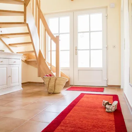 Schilfrohrsaenger 48 Ferienhaus *